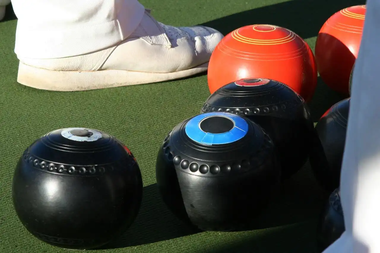 Bedford bowls close-up